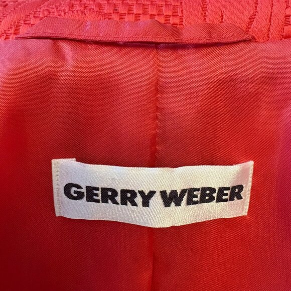 Gerry Weber Textured Floral Button-Up Blazer Coral - Picture 5 of 9